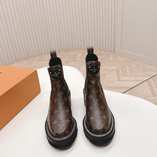 repliche,replica,perfette,siti di,affidabili,migliori siti,dove comprare,1:1,scarpe da ginnastica Nuovi stivaletti Martin LV autunno e inverno (SQZ7N)