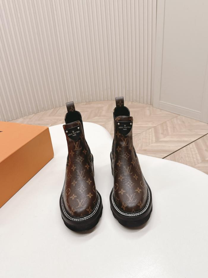 repliche,replica,perfette,siti di,affidabili,migliori siti,dove comprare,1:1,scarpe da ginnastica Nuovi stivaletti Martin LV autunno e inverno (SQZ7N) repliche,replica,perfette,siti di,affidabili,migliori siti,dove comprare,1:1,scarpe da ginnastica Nuovi stivaletti Martin LV autunno e inverno (SQZ7N)