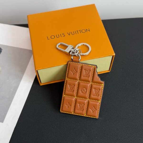 repliche,replica,perfette,siti di,affidabili,migliori siti,dove comprare,1:1,scarpe da ginnastica Nuovo prodotto ️M01478️Portachiavi con ciondolo cioccolato Louis Vuitton (PCGF9)