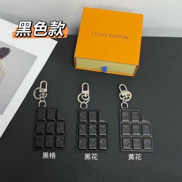 repliche,replica,perfette,siti di,affidabili,migliori siti,dove comprare,1:1,scarpe da ginnastica Nuovo arrivo ️M01478️Portachiavi con ciondolo in cioccolato Louis Vuitton (X4NRO)