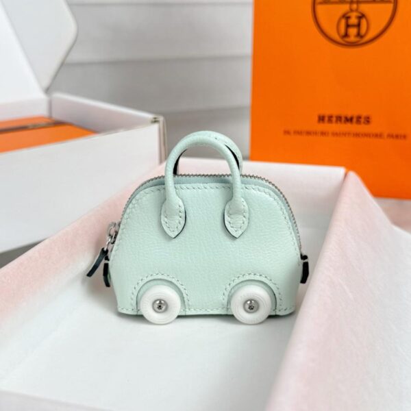 repliche,replica,perfette,siti di,affidabili,migliori siti,dove comprare,1:1,scarpe da ginnastica Bolide️ Hermes Mini Borsa da bowling Portachiavi con ciondolo (T8VE6)
