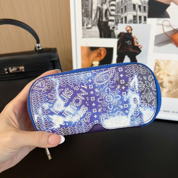repliche,replica,perfette,siti di,affidabili,migliori siti,dove comprare,1:1,scarpe da ginnastica Nuovo arrivo, 17 colori, astuccio grande per occhiali, nuovo astuccio per occhiali WOODY di Louis Vuitton, astuccio per occhiali da sole codice G10654 (GDQ71)