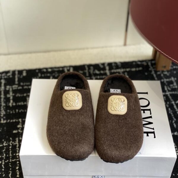 repliche,replica,perfette,siti di,affidabili,migliori siti,dove comprare,1:1,scarpe da ginnastica Pantofole LOEWE collezione autunno/inverno (2HF6S)
