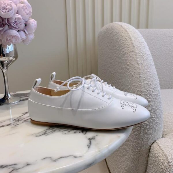 repliche,replica,perfette,siti di,affidabili,migliori siti,dove comprare,1:1,scarpe da ginnastica Nuove scarpe basse con lacci di Celine (XN29I)