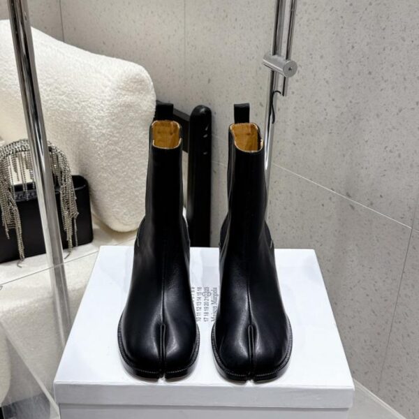 Maison Margiela Nuovi stivali con punta divisa MM6 Stivaletti (FJCIV)
