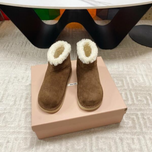 repliche,replica,perfette,siti di,affidabili,migliori siti,dove comprare,1:1,scarpe da ginnastica Miu Miu scarpe da barca stivali da neve in lana (9CKL4)