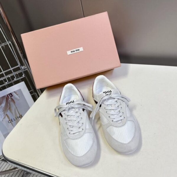 repliche,replica,perfette,siti di,affidabili,migliori siti,dove comprare,1:1,scarpe da ginnastica Le ultime scarpe casual retrò di MiuMiu dalla passerella, le scarpe Dexterity (FTBQ6)