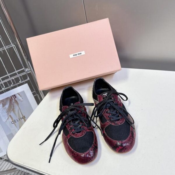 repliche,replica,perfette,siti di,affidabili,migliori siti,dove comprare,1:1,scarpe da ginnastica Le ultime scarpe casual retrò di MiuMiu, le scarpe Dexun (MG0CQ)