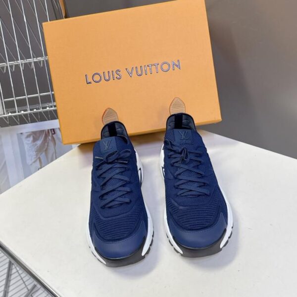 Le ultime sneakers e scarpe casual di Louis Vuitton (V6EIC)