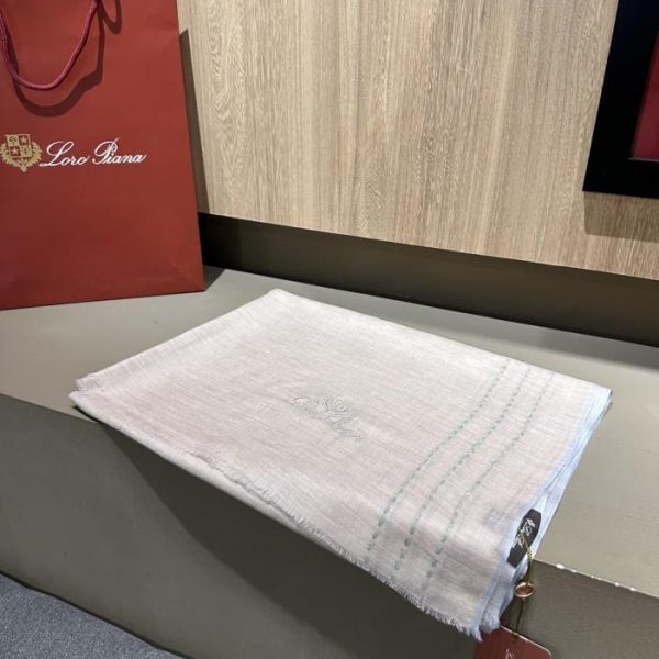 repliche,replica,perfette,siti di,affidabili,migliori siti,dove comprare,1:1,scarpe da ginnastica Sciarpa in cashmere Loro Piana (5VGKW)