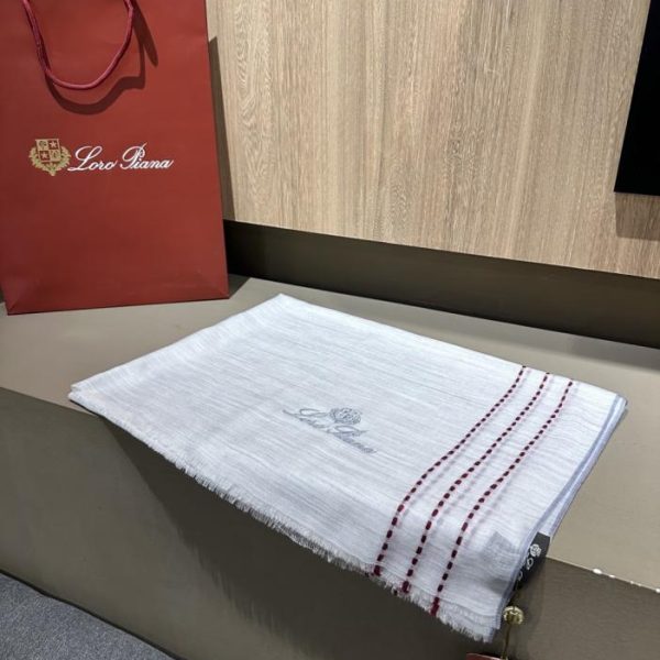 repliche,replica,perfette,siti di,affidabili,migliori siti,dove comprare,1:1,scarpe da ginnastica Sciarpa in cashmere Loro Piana (SOSR9)