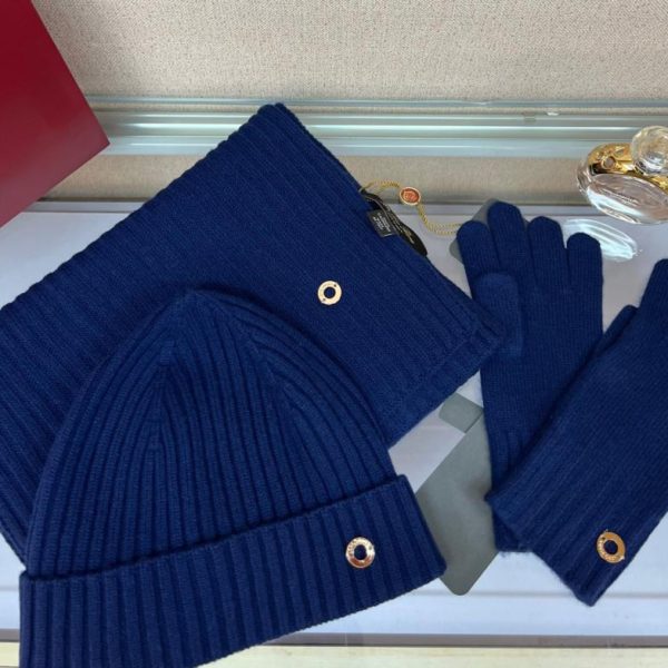 repliche,replica,perfette,siti di,affidabili,migliori siti,dove comprare,1:1,scarpe da ginnastica Completo in maglia con volant in cashmere Loro Piana e cappello in cashmere 100% (SOVEW)