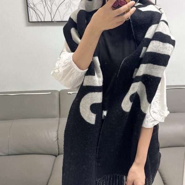 repliche,replica,perfette,siti di,affidabili,migliori siti,dove comprare,1:1,scarpe da ginnastica Sciarpa reversibile JACQUEMUS (7MY4K)
