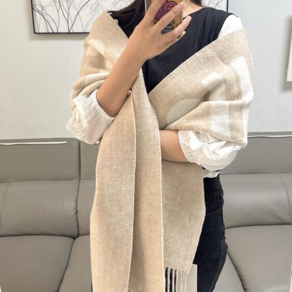 repliche,replica,perfette,siti di,affidabili,migliori siti,dove comprare,1:1,scarpe da ginnastica Sciarpa reversibile JACQUEMUS (XCF5W)