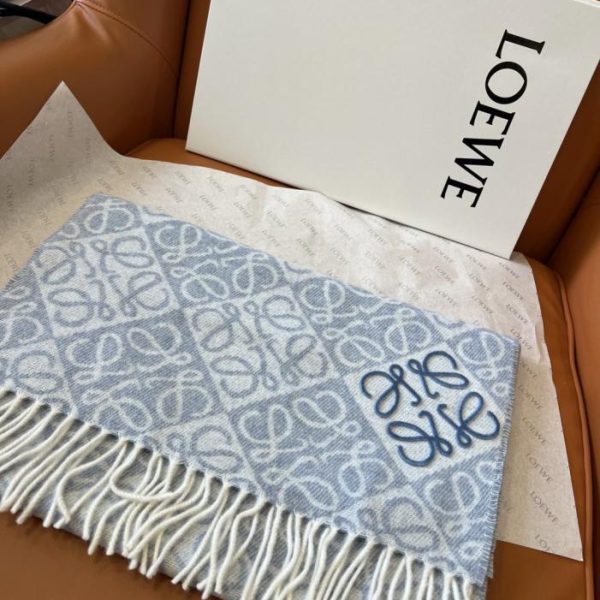 repliche,replica,perfette,siti di,affidabili,migliori siti,dove comprare,1:1,scarpe da ginnastica Sciarpa Loewe double-face in lana e cashmere con rifiniture angolari e logo ricamato Anagram (VHVBQ).