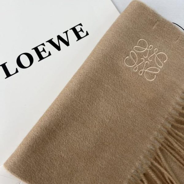 repliche,replica,perfette,siti di,affidabili,migliori siti,dove comprare,1:1,scarpe da ginnastica Sciarpa in cashmere premium Loewe (6GCRQ)