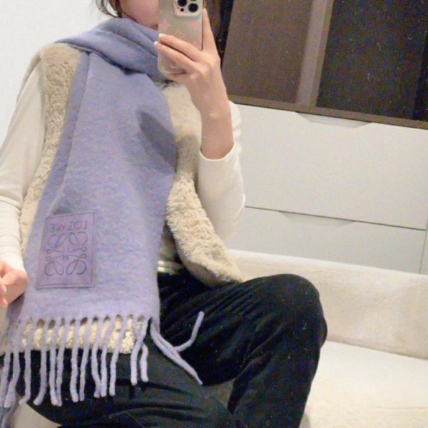 repliche,replica,perfette,siti di,affidabili,migliori siti,dove comprare,1:1,scarpe da ginnastica La nuova sciarpa colorata in mohair di Loewe (C5BT3)