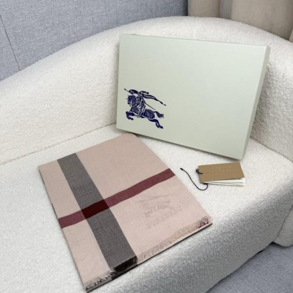 repliche,replica,perfette,siti di,affidabili,migliori siti,dove comprare,1:1,scarpe da ginnastica Sciarpa sottile in velluto a quadri classici rosa fumé di Burberry con motivo a rombi (T2DIZ)