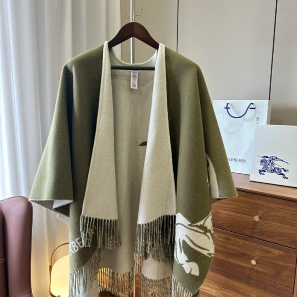 repliche,replica,perfette,siti di,affidabili,migliori siti,dove comprare,1:1,scarpe da ginnastica Scialle Burberry Equestrian in misto cashmere verde oliva (57N03)