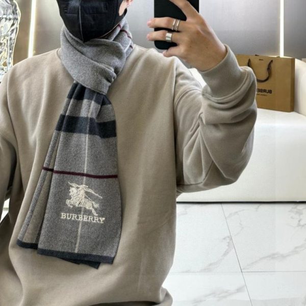 Sciarpa da uomo Burberry Premium, motivo a quadri equestri classici (1A7A4)