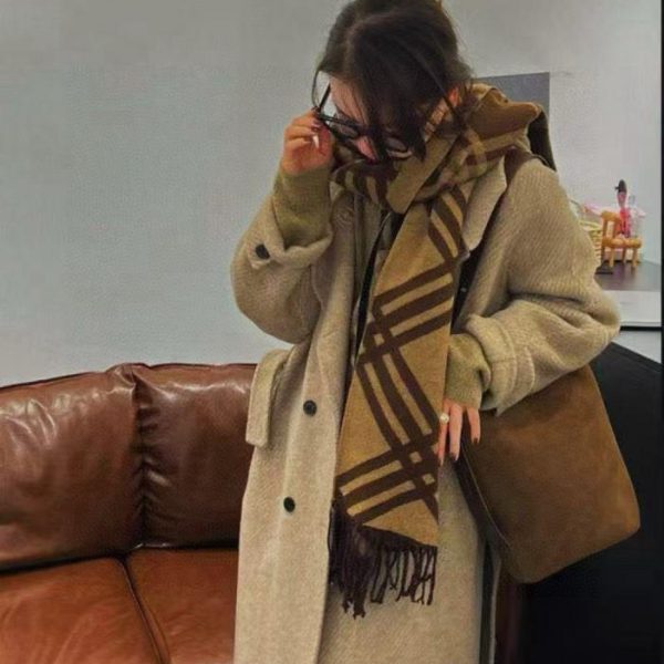 repliche,replica,perfette,siti di,affidabili,migliori siti,dove comprare,1:1,scarpe da ginnastica La nuova sciarpa tartan in cashmere di Burberry (OM9BD)