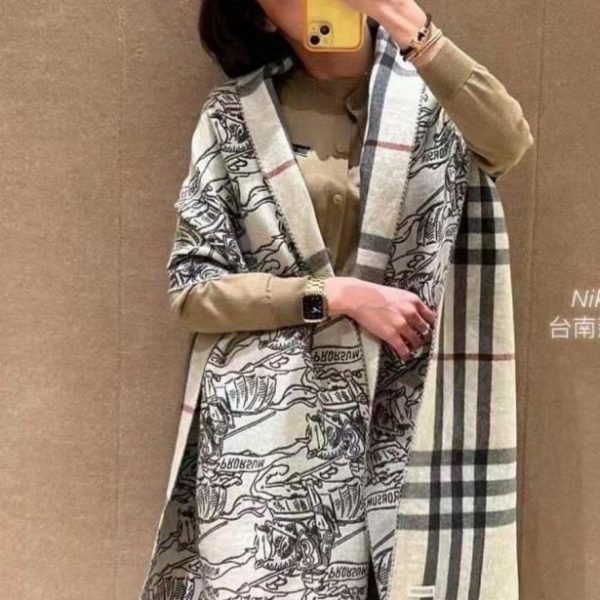 repliche,replica,perfette,siti di,affidabili,migliori siti,dove comprare,1:1,scarpe da ginnastica Scialle reversibile Burberry Equestrian Rider di alta qualità con chip (Z726Y)