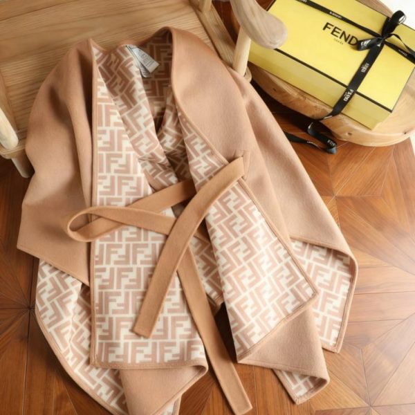 repliche,replica,perfette,siti di,affidabili,migliori siti,dove comprare,1:1,scarpe da ginnastica Mantella Fendi con cintura, nuova mantella FF reversibile (TOGWK)