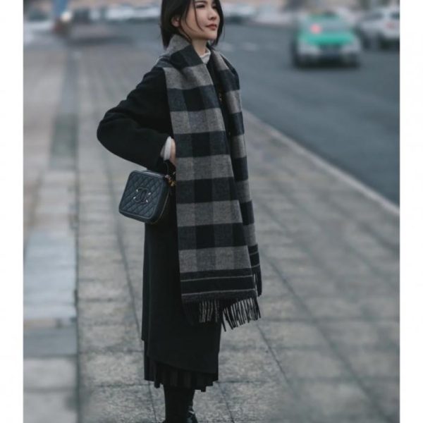 repliche,replica,perfette,siti di,affidabili,migliori siti,dove comprare,1:1,scarpe da ginnastica Sciarpa stampata Dior in lana e cashmere, stampa Check ‘N’ Dior (2QEQ6)