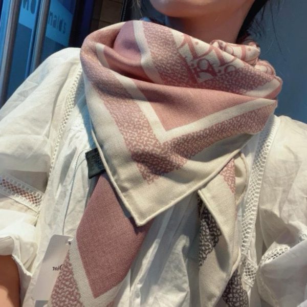 repliche,replica,perfette,siti di,affidabili,migliori siti,dove comprare,1:1,scarpe da ginnastica Dior 140 Velvet Square Scarf, sciarpa quadrata in cashmere double-face di diversi colori (2ZO30)