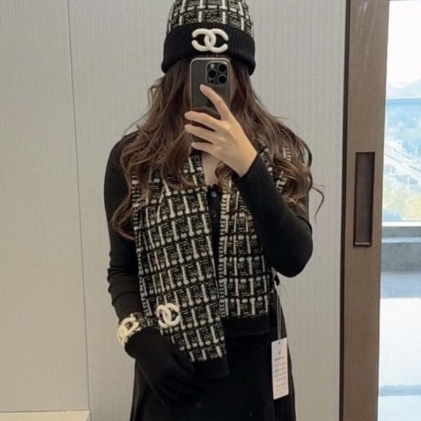 repliche,replica,perfette,siti di,affidabili,migliori siti,dove comprare,1:1,scarpe da ginnastica Completo Chanel tre pezzi, 100% puro cashmere (ANFCK)