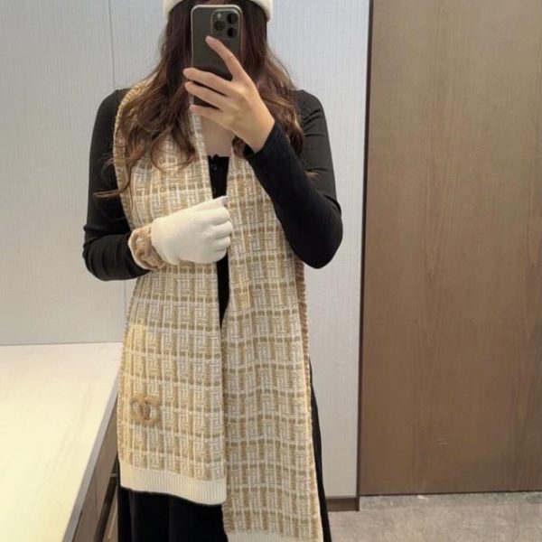 repliche,replica,perfette,siti di,affidabili,migliori siti,dove comprare,1:1,scarpe da ginnastica Completo Chanel tre pezzi, 100% puro cashmere (UA2VD)