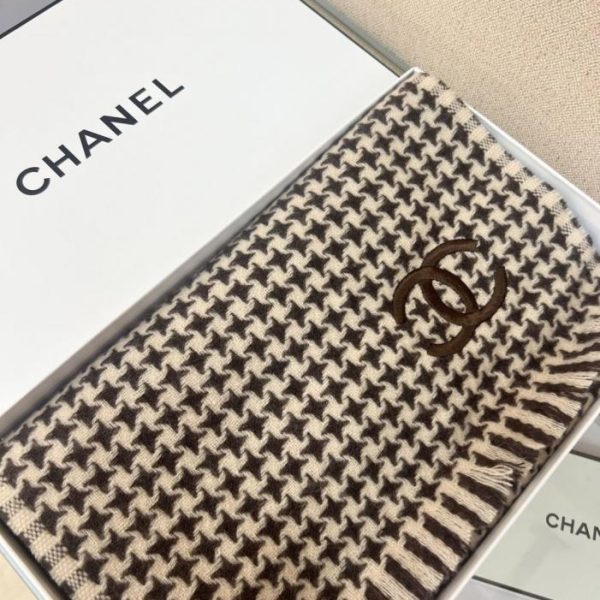 repliche,replica,perfette,siti di,affidabili,migliori siti,dove comprare,1:1,scarpe da ginnastica Sciarpa in cashmere lavorato a maglia Chanel Double C (10WFJ)