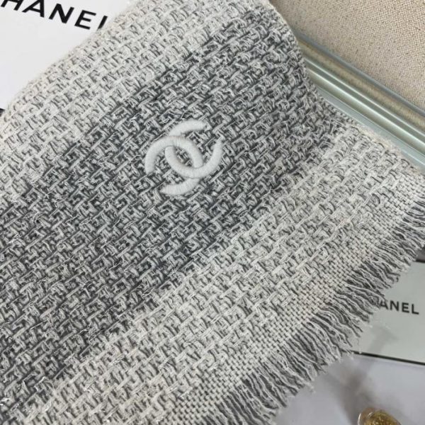 repliche,replica,perfette,siti di,affidabili,migliori siti,dove comprare,1:1,scarpe da ginnastica Sciarpa in cashmere lavorato a maglia Chanel Double C (K97FK)