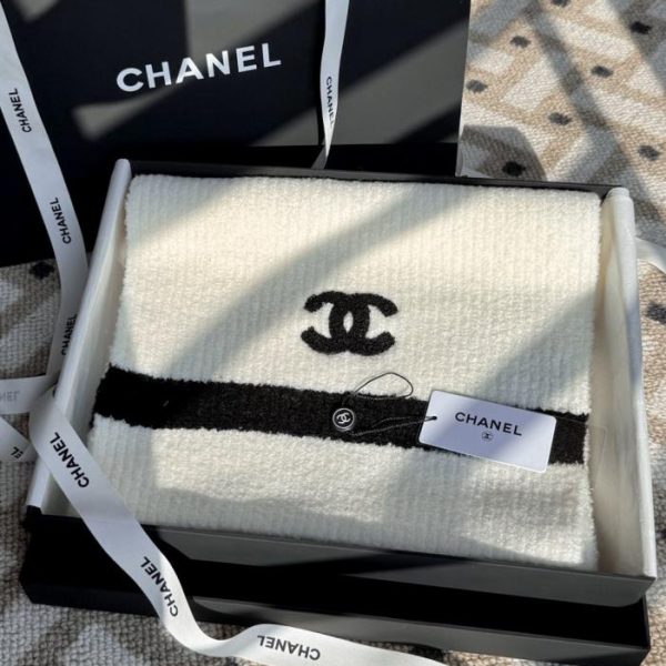 repliche,replica,perfette,siti di,affidabili,migliori siti,dove comprare,1:1,scarpe da ginnastica L’ultima collezione di sciarpe intrecciate di CHANEL (0D0UT)