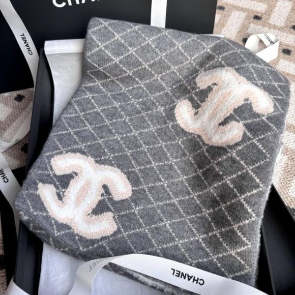 Sciarpa Chanel in maglia double face con motivo a rombi, extra soffice (S77NF)