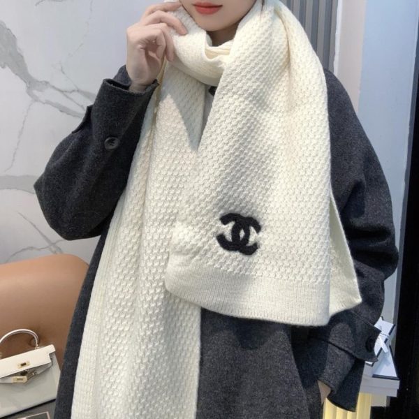 repliche,replica,perfette,siti di,affidabili,migliori siti,dove comprare,1:1,scarpe da ginnastica L’ultima collezione di sciarpe intrecciate di CHANEL (MCTMU) è ora disponibile nelle boutique.