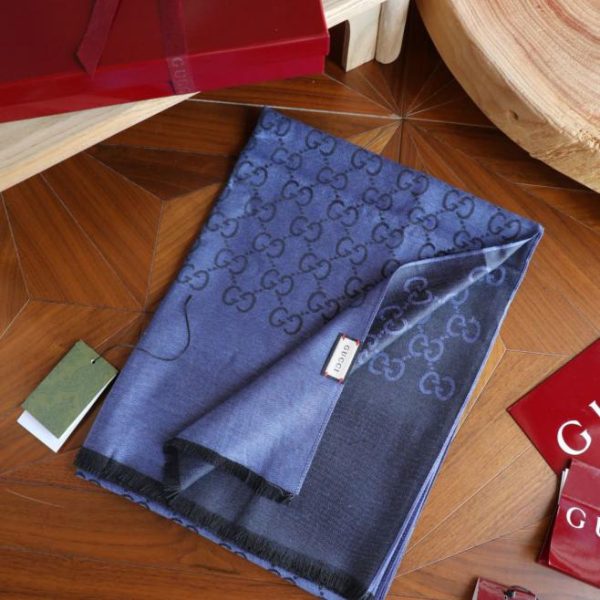 repliche,replica,perfette,siti di,affidabili,migliori siti,dove comprare,1:1,scarpe da ginnastica Sciarpa lunga GG, elegante sciarpa lunga in seta e cashmere jacquard bicolore (7MS4T)