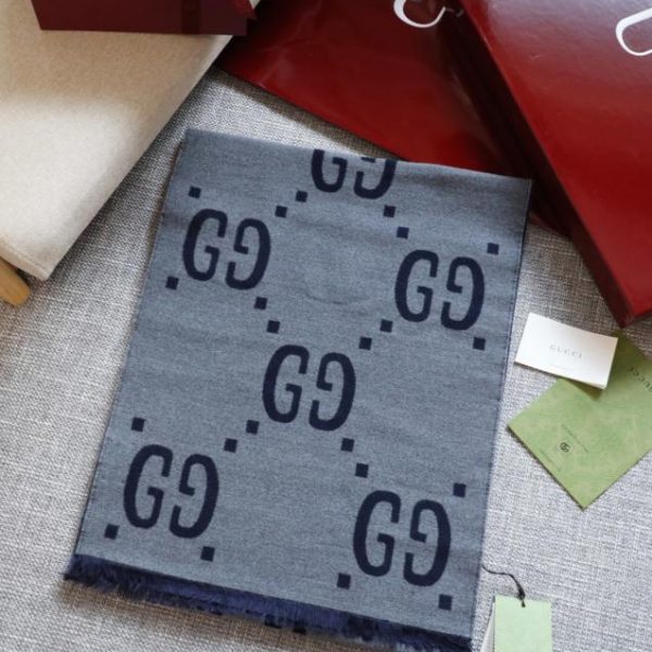 repliche,replica,perfette,siti di,affidabili,migliori siti,dove comprare,1:1,scarpe da ginnastica Sciarpa Gucci nuova colorazione, seta e lana double face tinta ad alta torsione (K6XJD)