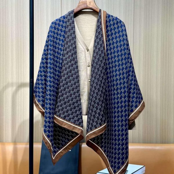 repliche,replica,perfette,siti di,affidabili,migliori siti,dove comprare,1:1,scarpe da ginnastica Scialle Gucci in misto seta e cashmere (ROCGT)