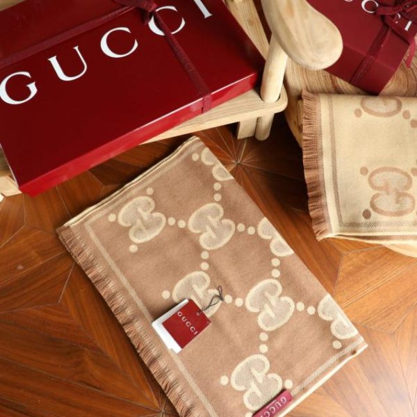 repliche,replica,perfette,siti di,affidabili,migliori siti,dove comprare,1:1,scarpe da ginnastica Sciarpa Gucci GG (DMRRR)