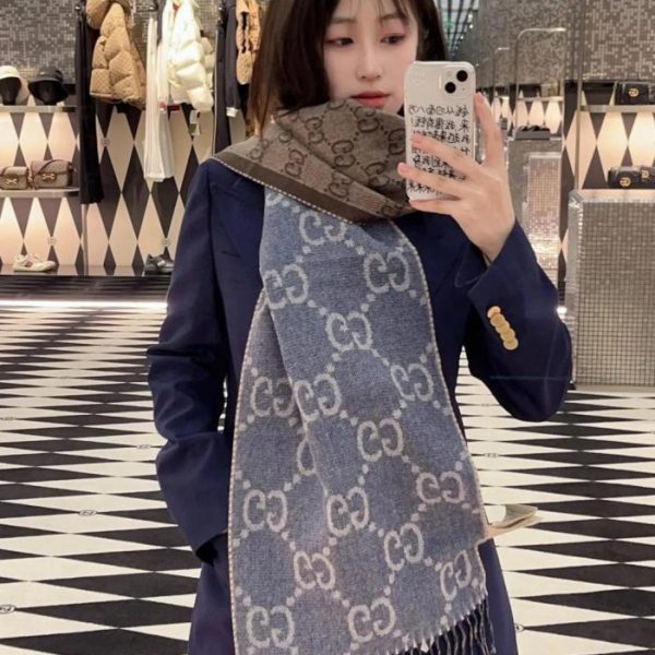 repliche,replica,perfette,siti di,affidabili,migliori siti,dove comprare,1:1,scarpe da ginnastica Edizione anniversario Gucci di alta qualità, realizzata in seta double-face ad alta ritorcitura e lana Lane (A17EL).