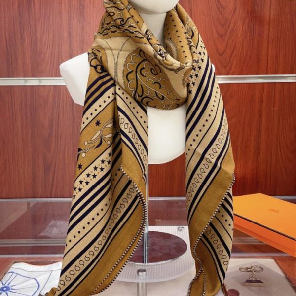repliche,replica,perfette,siti di,affidabili,migliori siti,dove comprare,1:1,scarpe da ginnastica Fazzoletto in cashmere Hermès Amazonian Celebration (JDJ5S)
