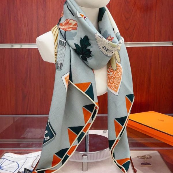 repliche,replica,perfette,siti di,affidabili,migliori siti,dove comprare,1:1,scarpe da ginnastica Guanti Hermès Time Cashmere Fazzoletto (01EB0)