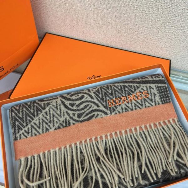 repliche,replica,perfette,siti di,affidabili,migliori siti,dove comprare,1:1,scarpe da ginnastica Sciarpa in cashmere jacquard di ispirazione equestre di Hermes, taglia piccola (41gyn)