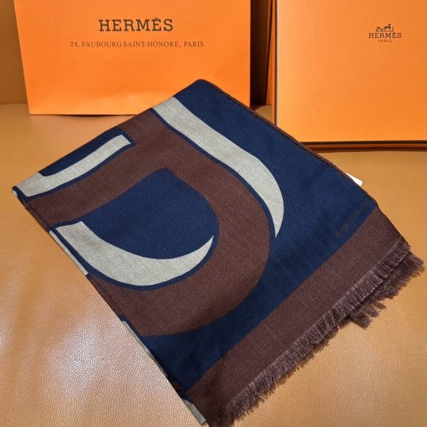 repliche,replica,perfette,siti di,affidabili,migliori siti,dove comprare,1:1,scarpe da ginnastica Sciarpa lunga in velluto Hermes, colore reversibile di alta qualità (X3LQJ)