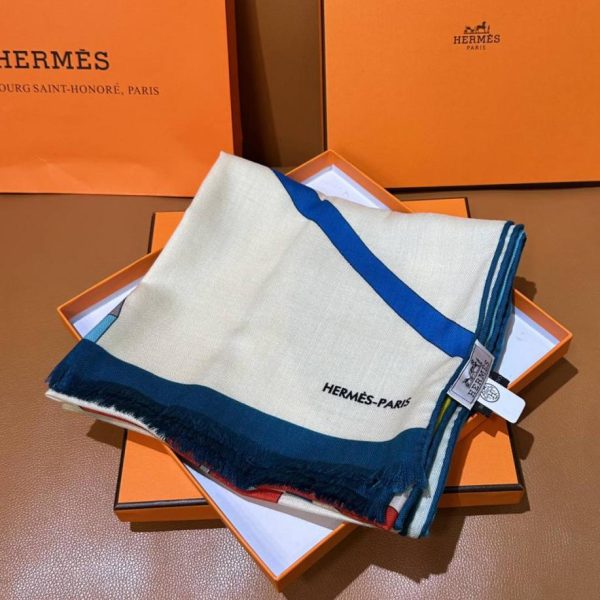 repliche,replica,perfette,siti di,affidabili,migliori siti,dove comprare,1:1,scarpe da ginnastica Sciarpa rettangolare in seta e cashmere con motivo reversibile Hermes Top Depart (2JXQK)