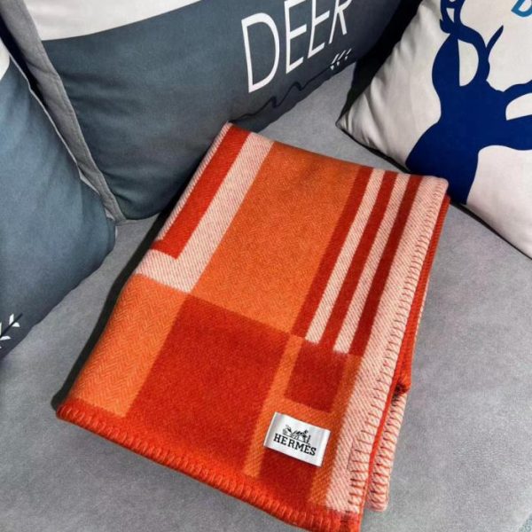 repliche,replica,perfette,siti di,affidabili,migliori siti,dove comprare,1:1,scarpe da ginnastica La nuova coperta in misto lana e cashmere jacquard della serie Ithaque di HERMES (26NJE)