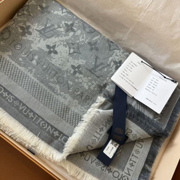 repliche,replica,perfette,siti di,affidabili,migliori siti,dove comprare,1:1,scarpe da ginnastica Scialle in lana di pecora Royal Louis Vuitton Malles Merveilleuses grigio (YZYXC)