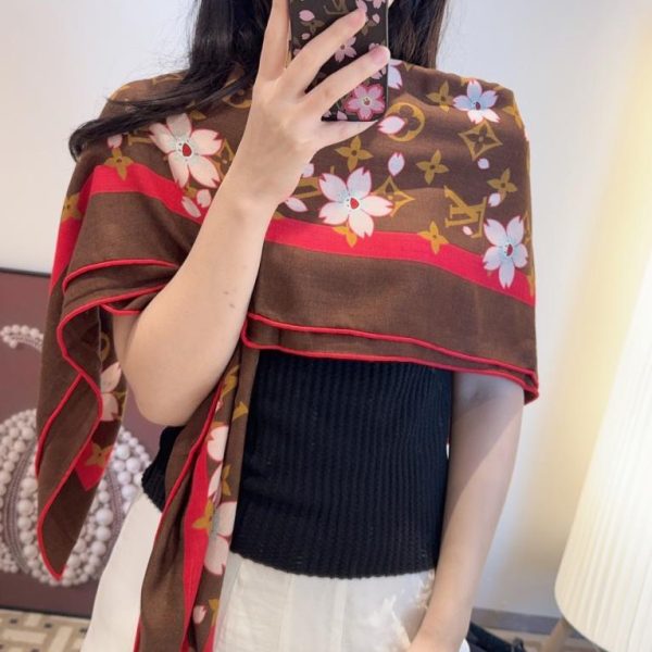 repliche,replica,perfette,siti di,affidabili,migliori siti,dove comprare,1:1,scarpe da ginnastica L’ultimo stile boutique di Louis Vuitton, design a forma di fiore di ciliegio (OZM67)
