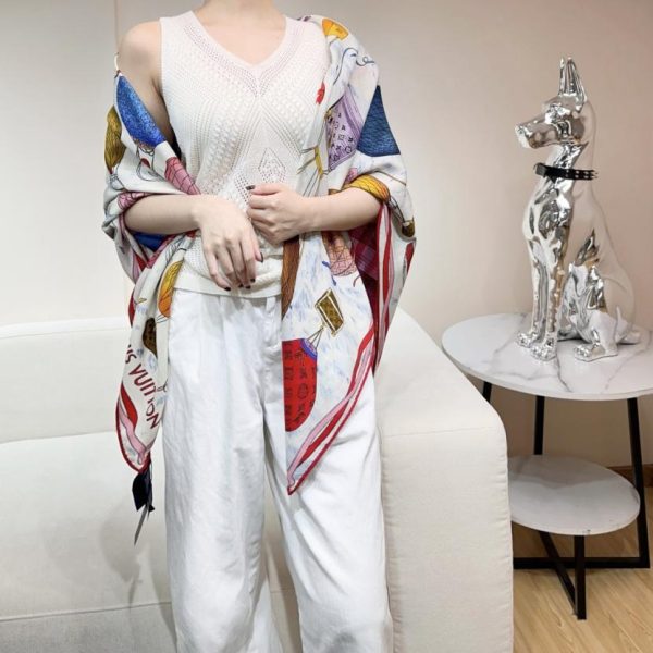 repliche,replica,perfette,siti di,affidabili,migliori siti,dove comprare,1:1,scarpe da ginnastica L’ultimo scialle “Turkish Hot Air Balloon” della boutique LV (9QDYI)